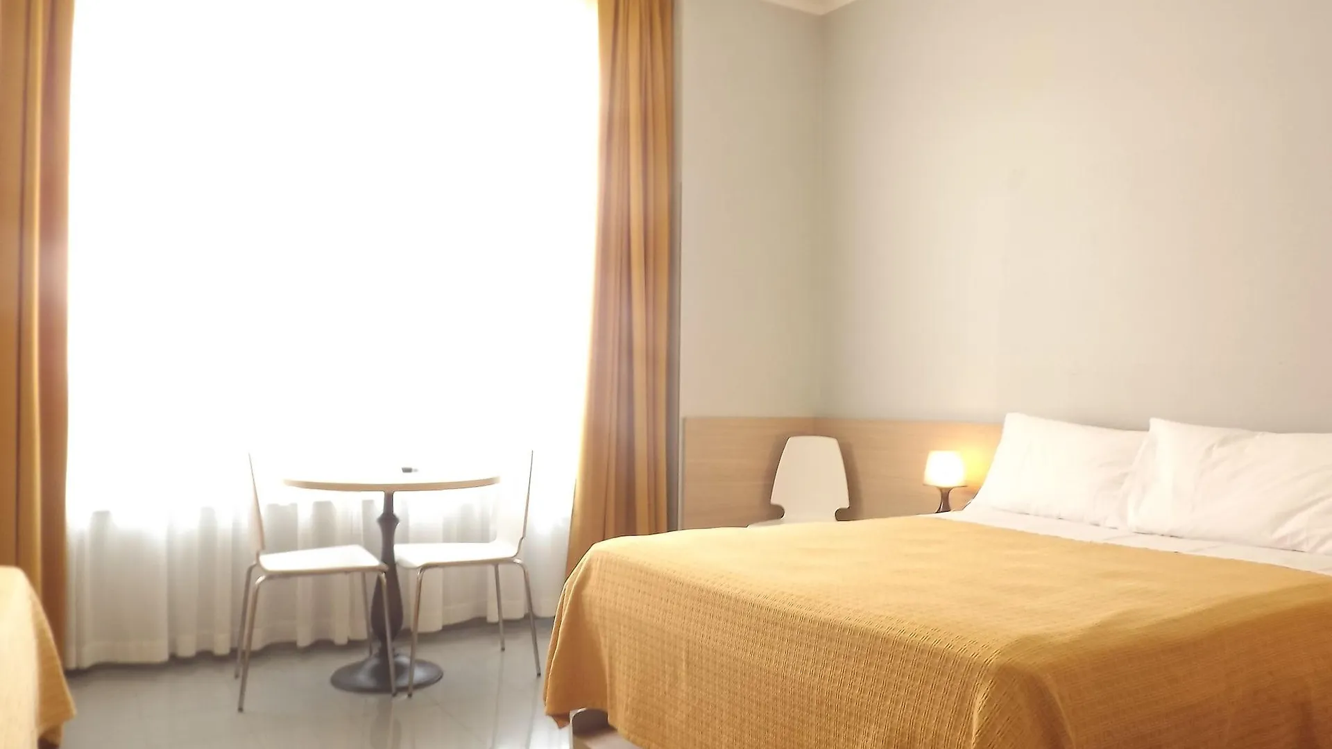 Aparthotel Navigli Milán