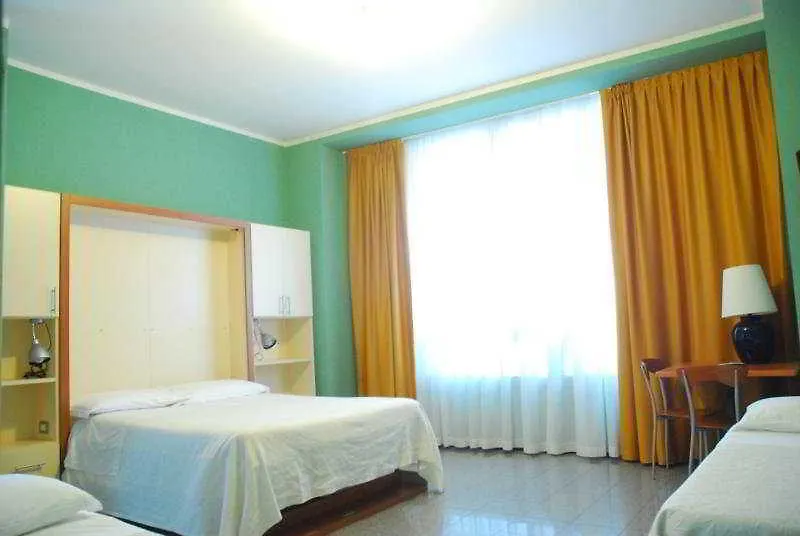 Aparthotel Navigli Milán 4*,