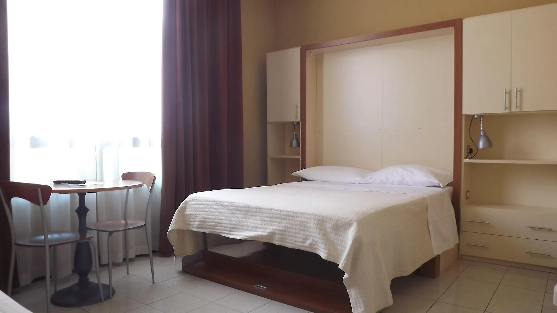 ****  Aparthotel Navigli Milan Italy